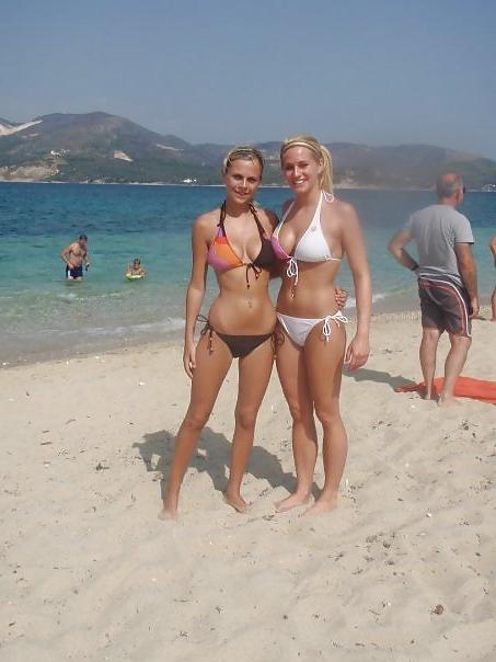 25P Facebook sluts on holiday