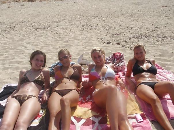 25P Facebook sluts on holiday