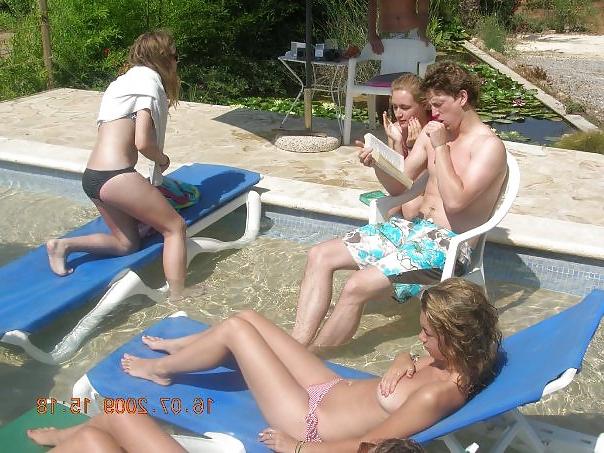 25P Facebook sluts on holiday