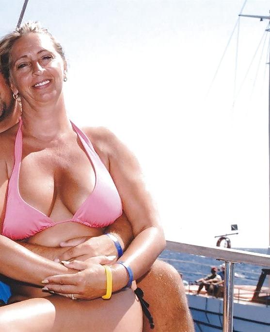 17P Amateur Dutch teen with not her mom from facebook