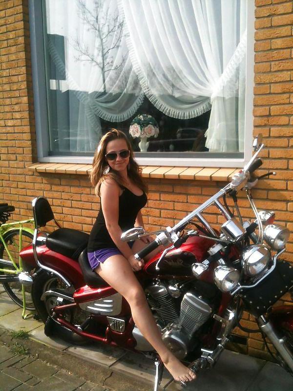 17P Amateur Dutch teen with not her mom from facebook