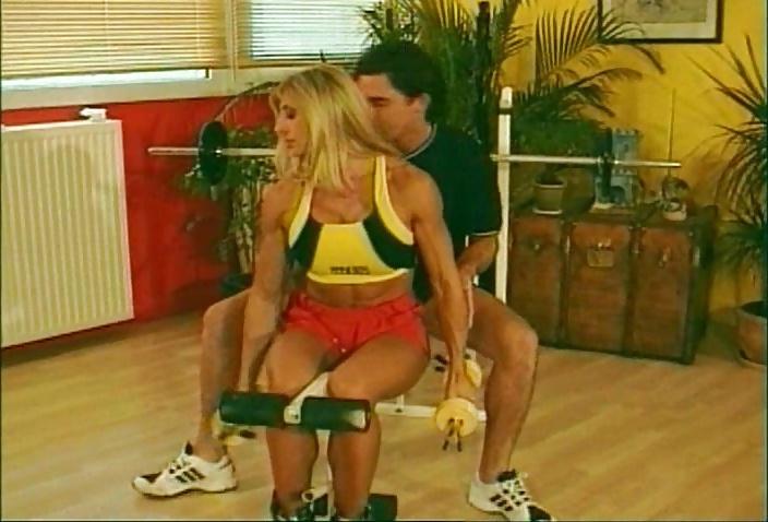 7P BareDivas Loves Female Bodybuilders