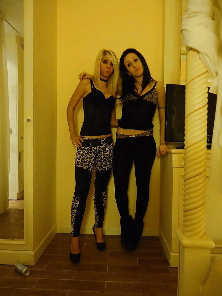 25P Lidia & Giorgia (Amateur Italian Fetish Goddesses)