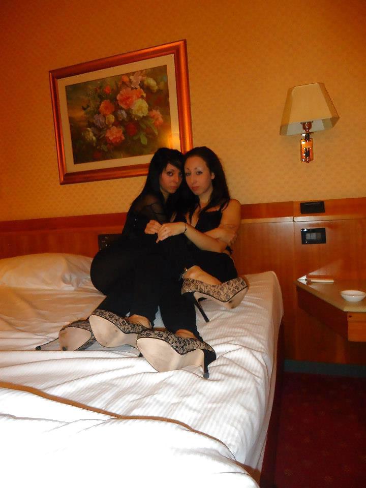25P Lidia & Giorgia (Amateur Italian Fetish Goddesses)