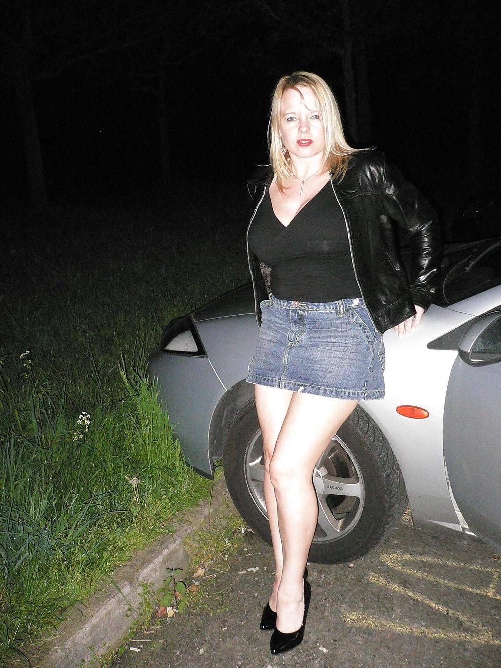 25P Busty Wife Dogging