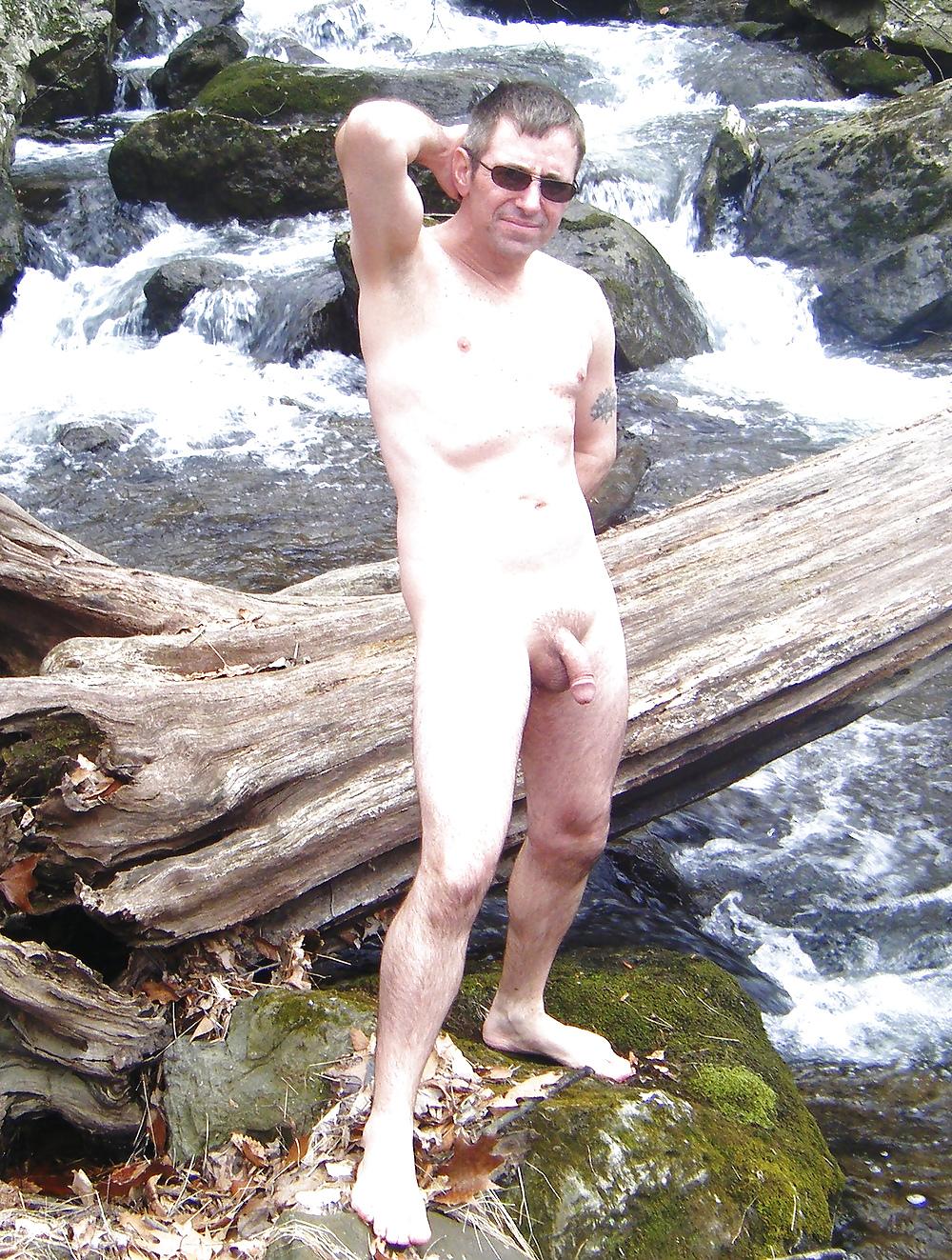 20P Naked In The Great Outdoors - Vol. 2