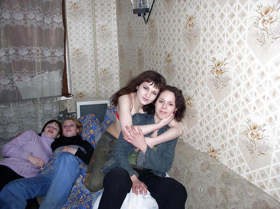 19P Girl party