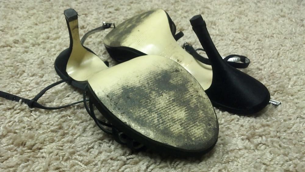 25P House Sitting (My Neighbors Shoe Collection!)