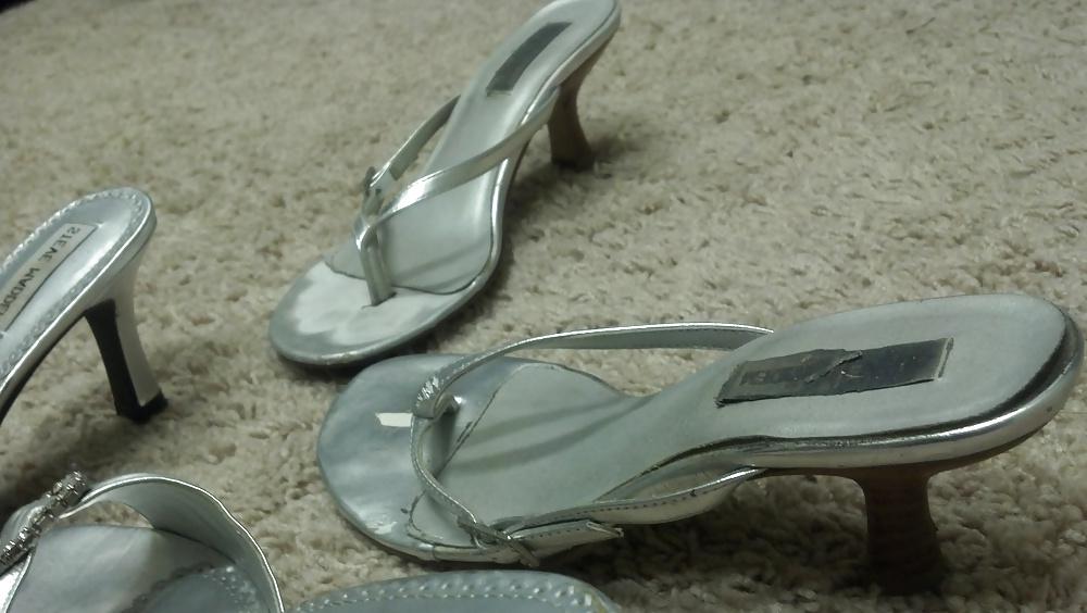 25P House Sitting (My Neighbors Shoe Collection!)