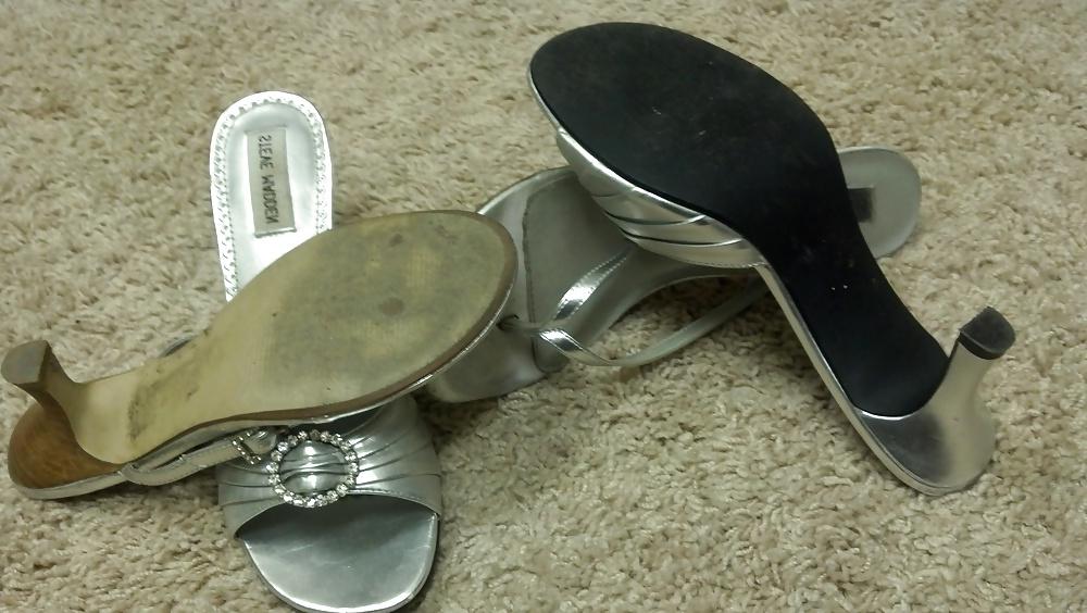 25P House Sitting (My Neighbors Shoe Collection!)