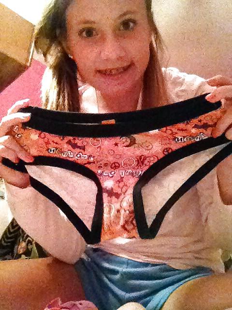 19P Amigas ensenando calzones Friend showing panties #7