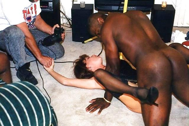 25P Happy Cuckolds Watching the Wife 