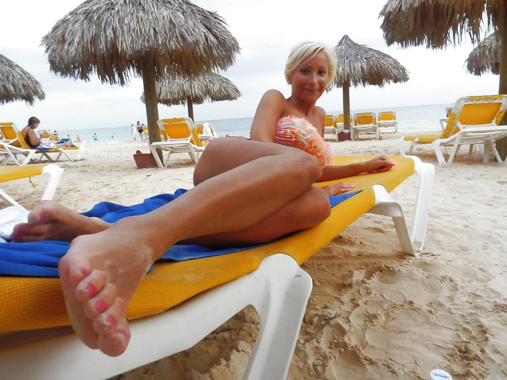 8P Yet another holiday in the Sun :)