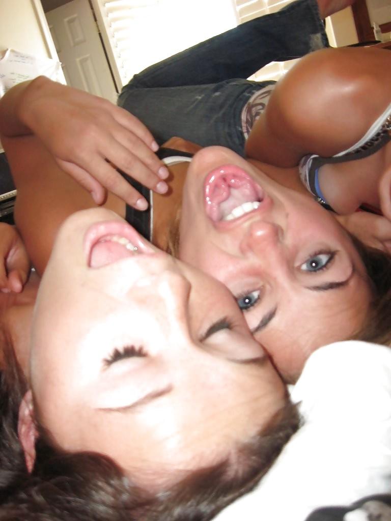 25P Fun Sexy Party Friends