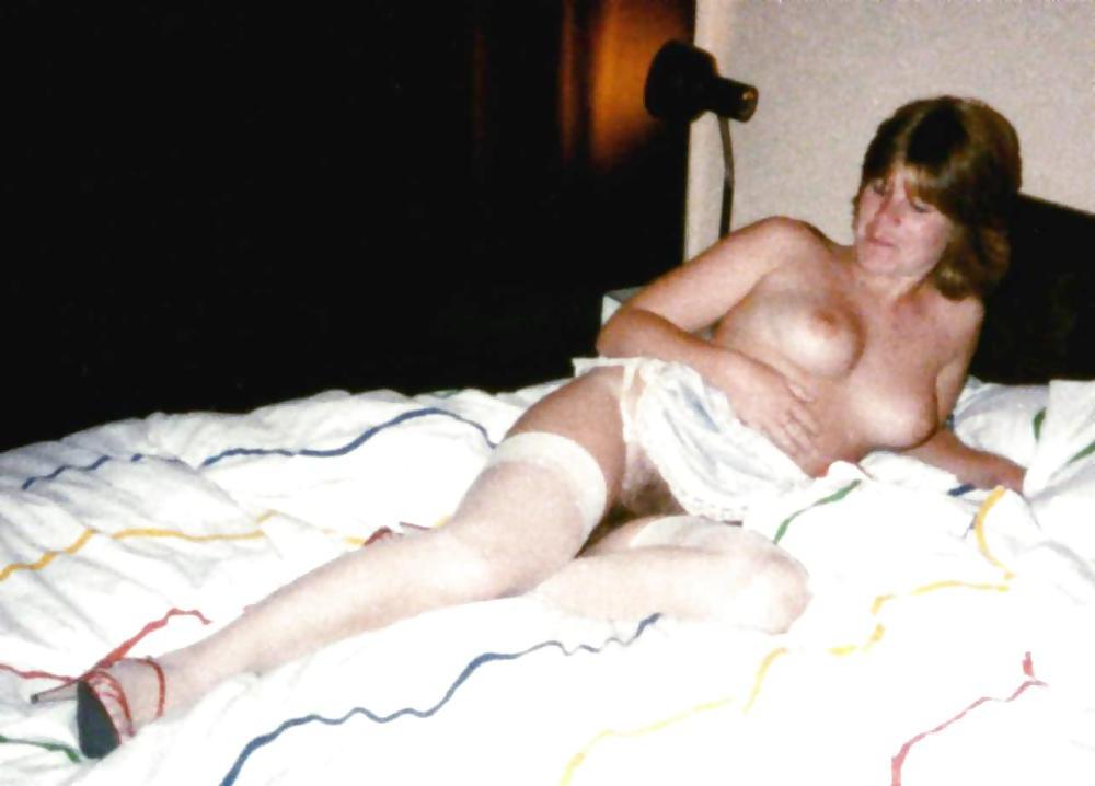 20P Amateurs girls From The 80s