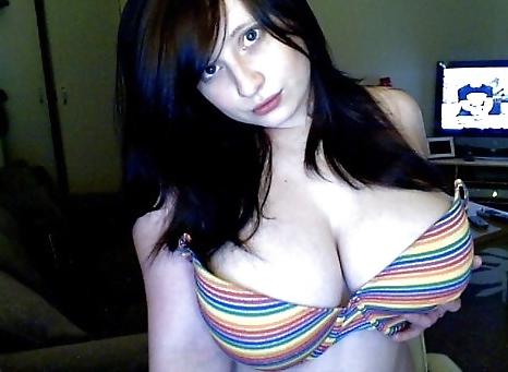 15P Big Titty Party Girl