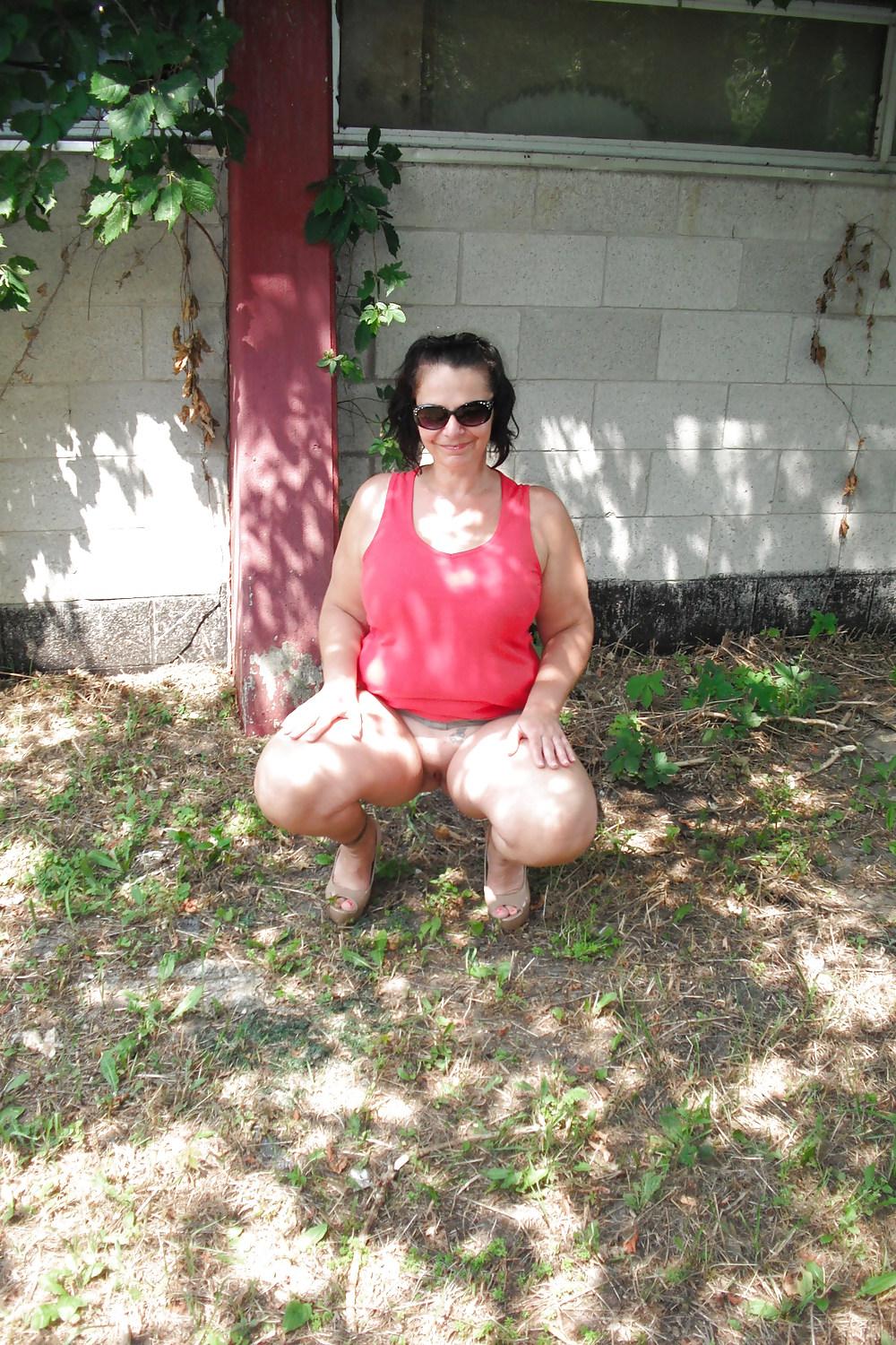14P Canadian cougar Anne various pics