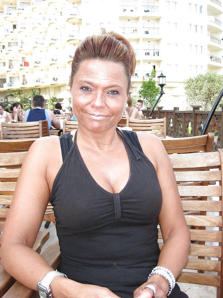 20P How do you fuck Dutch Mature Elisbeth
