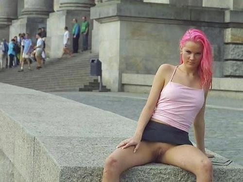 25P Public pussy flashing. More smut on the street.