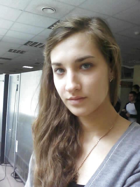 7P MOSCOW DOLL
