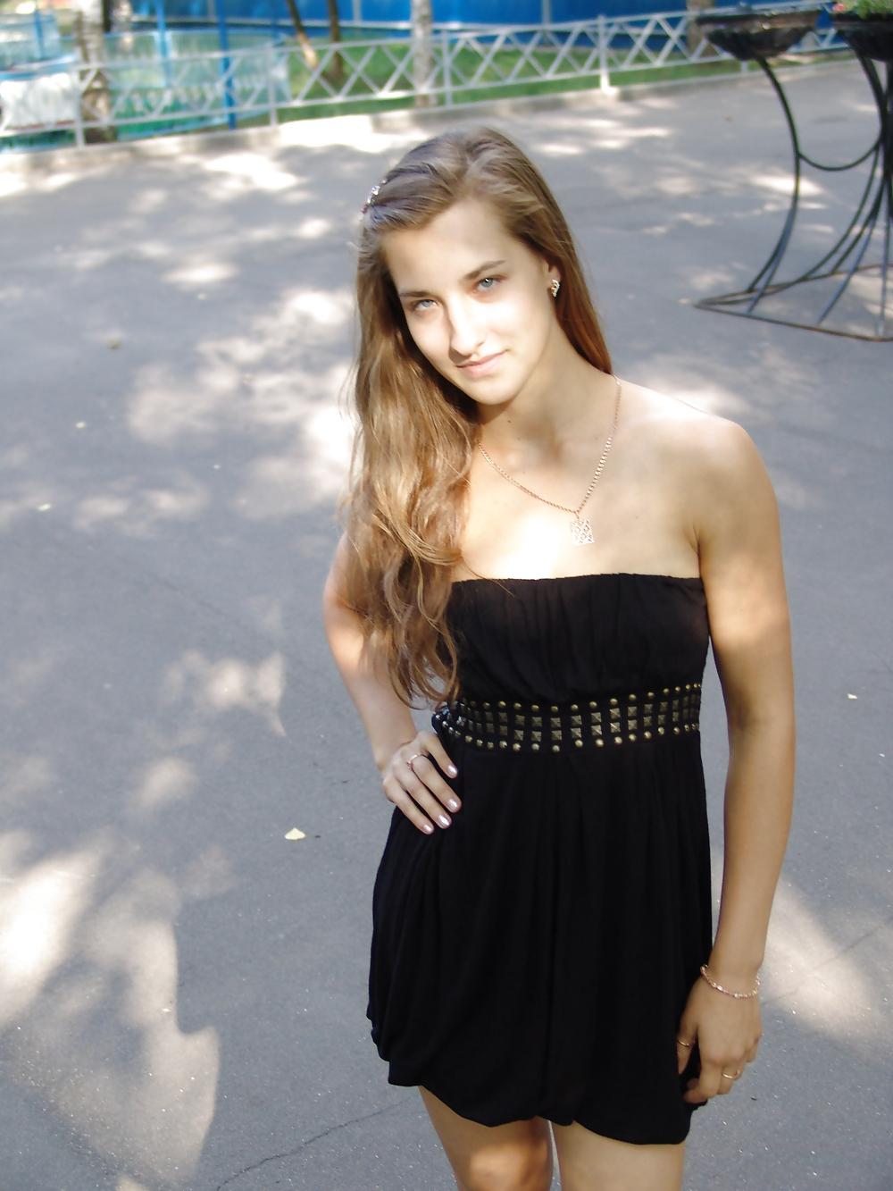 7P MOSCOW DOLL