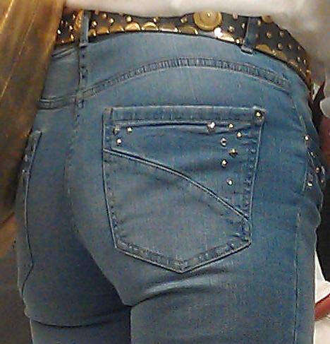 14P Clothed ass I'd like to fuck