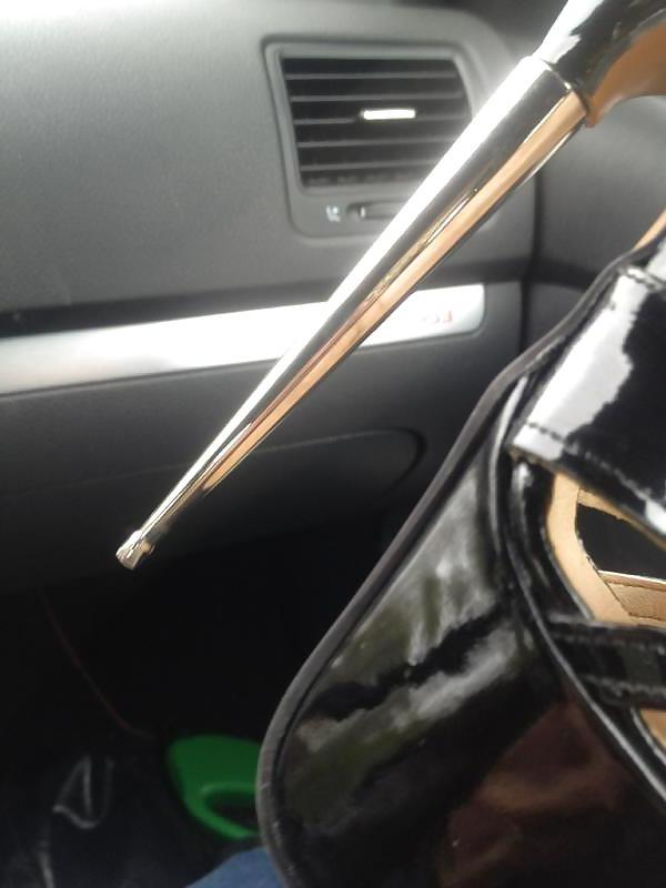20P Ballbusting High Heels