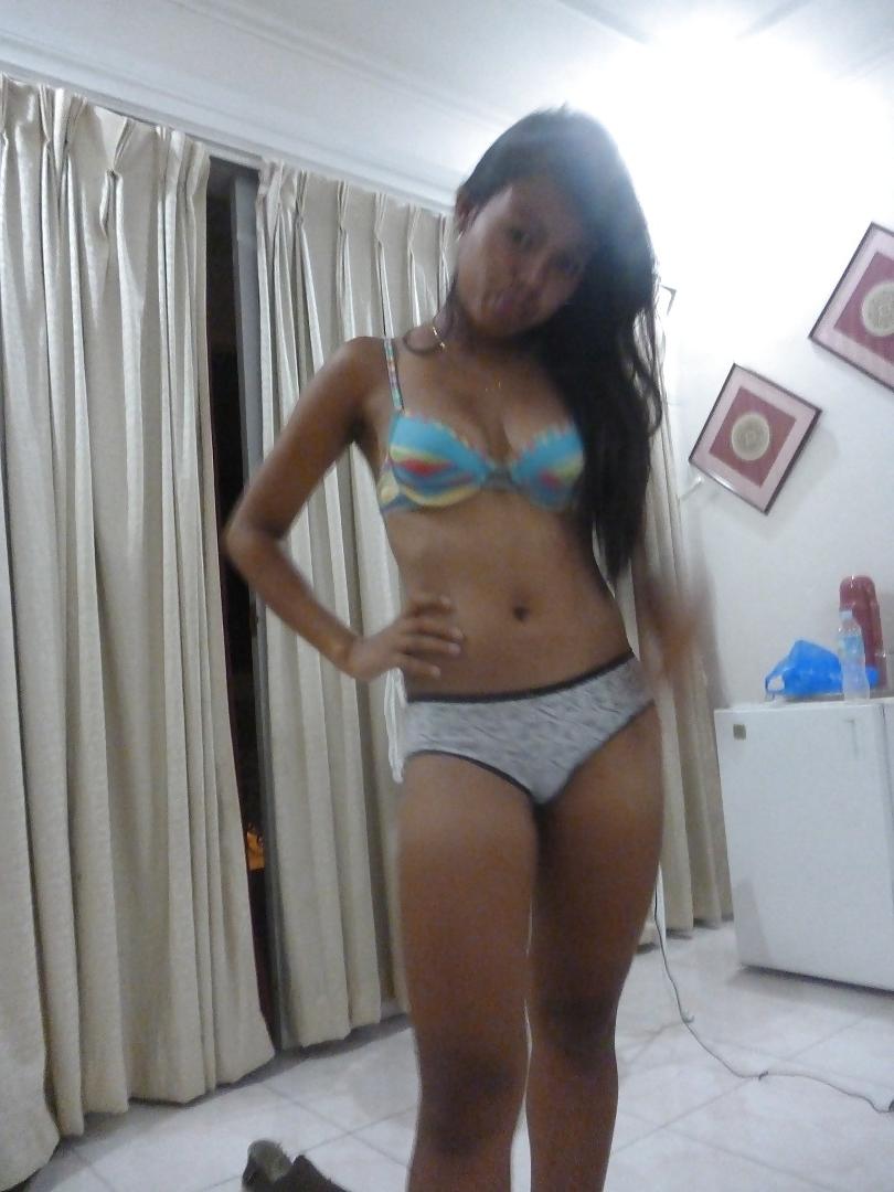 11P My 18 Year old Filipina Sex Doll
