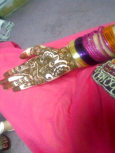 25P Contribution by adolg - indian feet, hands, painted nails