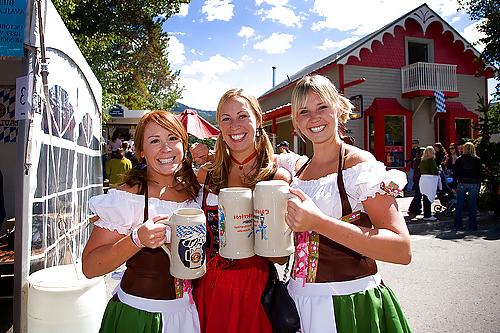25P Oktoberfest (The Girls from Bavaria.)