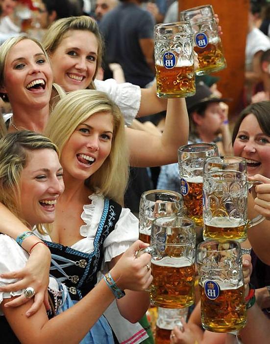 25P Oktoberfest (The Girls from Bavaria.)