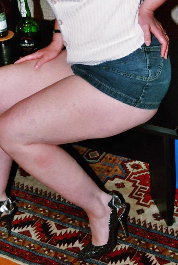 10P SAG - Wife's Hot Body In Short Tight Slinky Denim Skirt 02