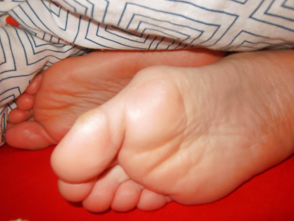 14P BB 's Feet 2012 - Foot Model with long toes, slender feet