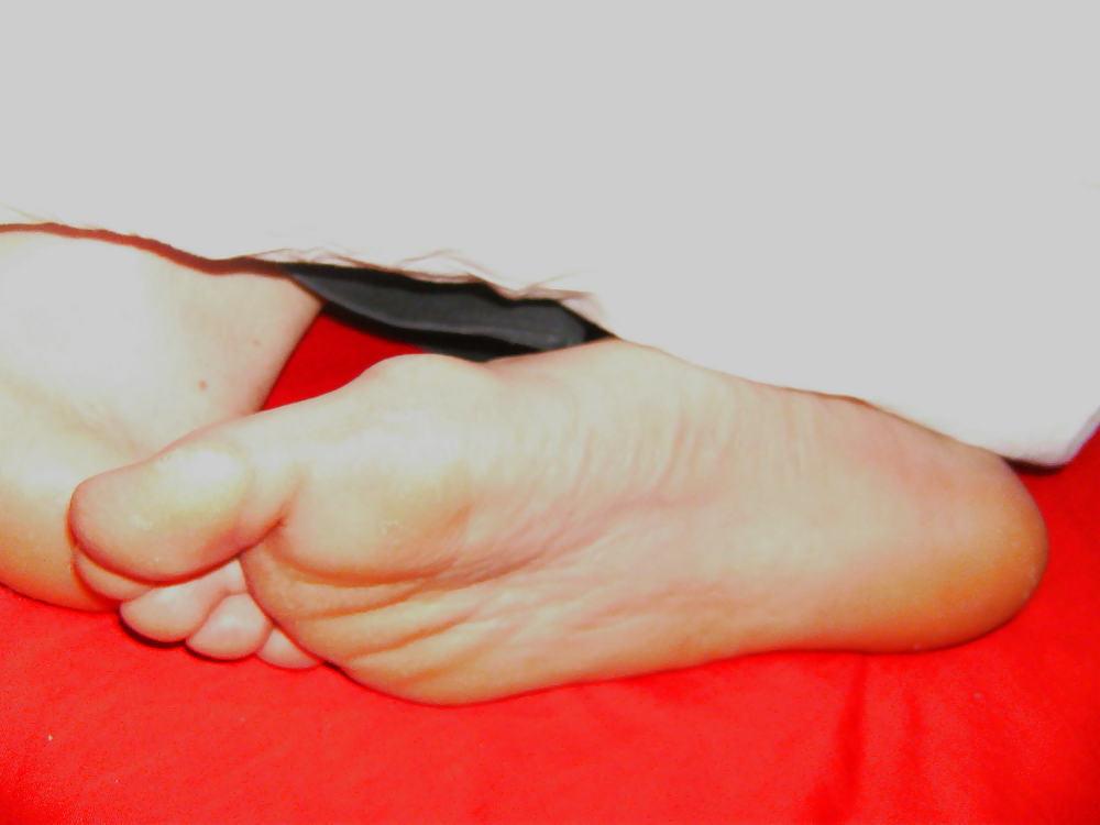 14P BB 's Feet 2012 - Foot Model with long toes, slender feet