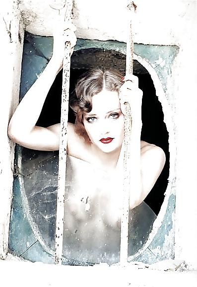 25P Caged Fans 2 by AO54