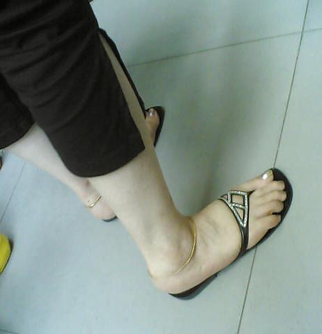 25P Indian Feet
