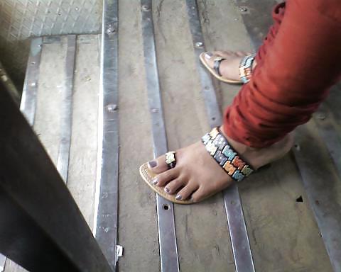25P Indian Feet