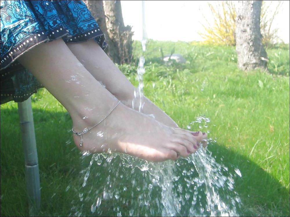 25P Indian Feet