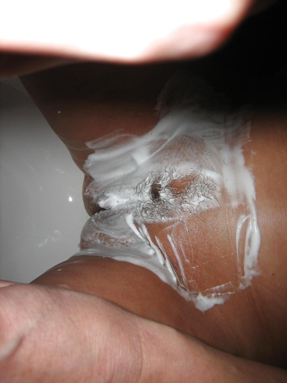 13P Slut is shaving
