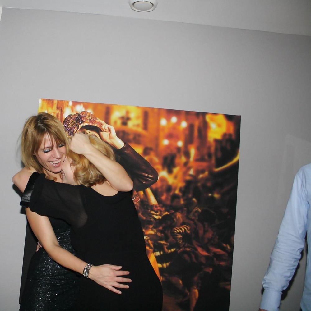 20P Dutch mature mom Barbara has party with friends in Nylon