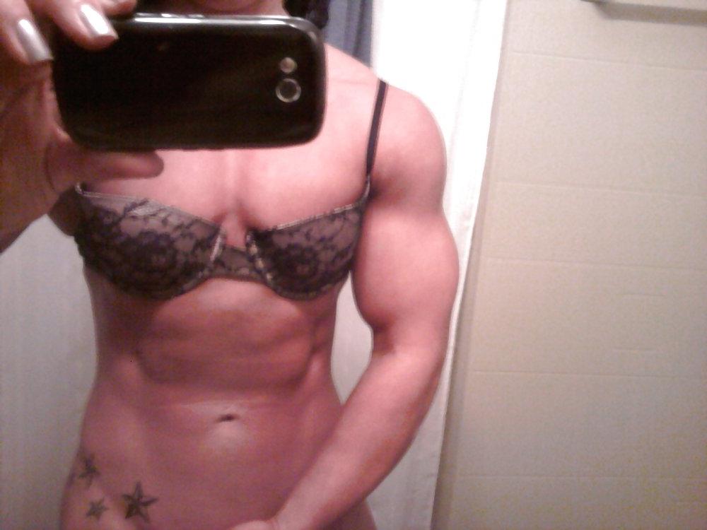 22P My Favorite Female Bodybuilder (FBB) Megan Abshire
