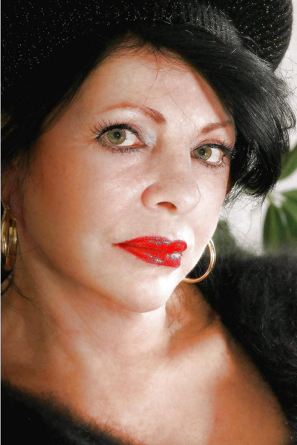 16P Granny and Mature ready to fuck 2