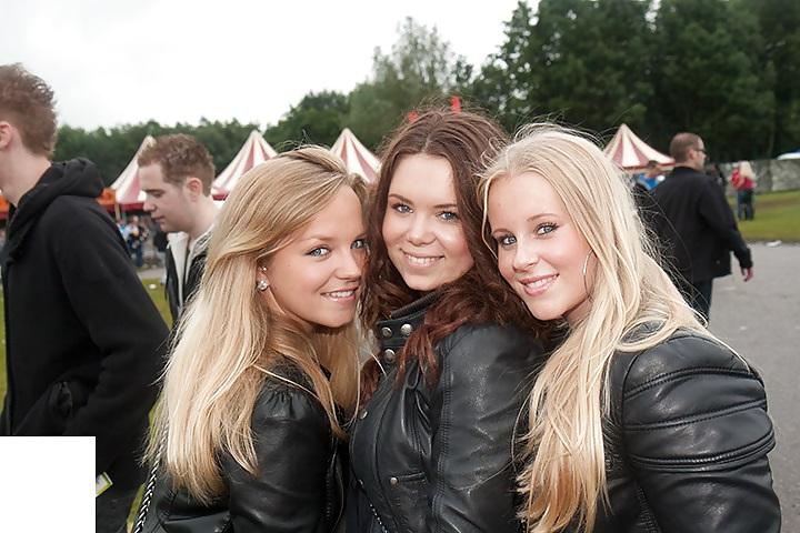 25P Dutch Teens in Leather Jackets
