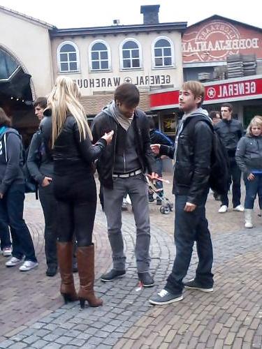 25P Dutch Teens in Leather Jackets