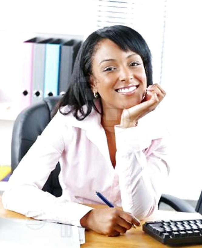 25P Black Women In The Office (Getting Down & Moving Up) 