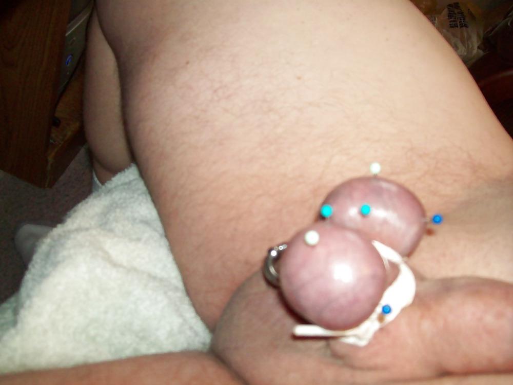 10P Testicle Torture