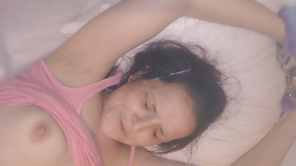 10P Anybody want to share my cock?