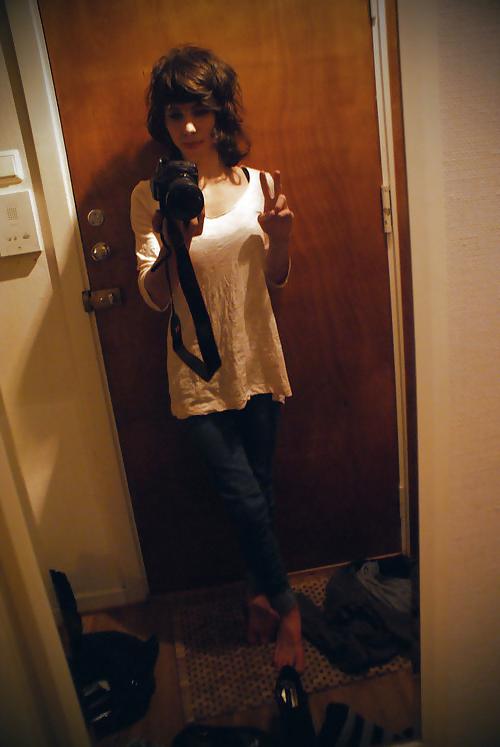 14P What do you do at home..(self shot pix)