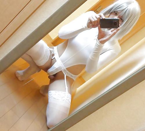 14P What do you do at home..(self shot pix)