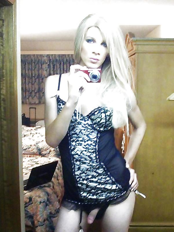 14P What do you do at home..(self shot pix)